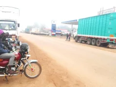Rubare roadside traders clash with authorities over day parking of heavy vehicles
