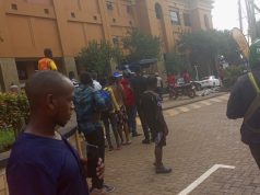 Six Bank Robbers Gunned Down in Kampala