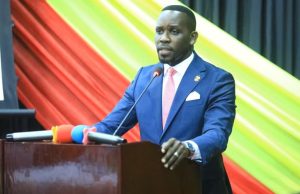 Opposition politicians presents Alternative Budget