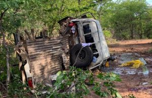 Landmine explosion kills 8