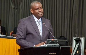 Minister Balaam Barugahara orders probe into 29 Ntungamo civil servants
